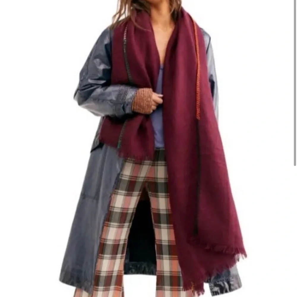 FREE PEOPLE Common Thread NEW Boho Blanket Stitch Scarf Merlot NEW With Tag